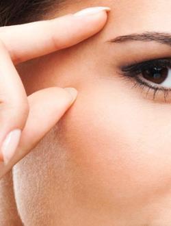 Tiêm Xóa Nếp Nhăn Mắt: Giải Pháp Trẻ Hóa Hiệu Quả Tại Elite Aesthetic Quận 3